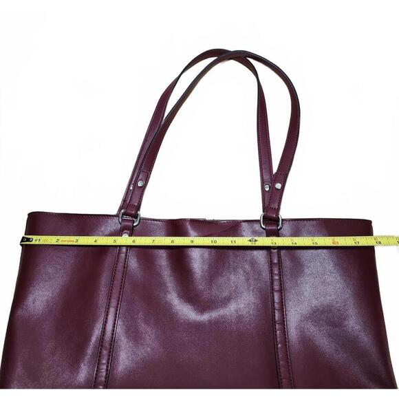 Kelly & Katie Elegant Burgundy Tote Bag - Stylish and Spacious - Picture 8 of 8